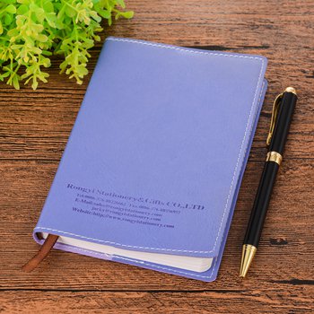 時尚壓紋工商日誌-尺寸10.5x15cm直式PU筆記本-可訂製內頁及客製化加印LOGO-藍紫_5