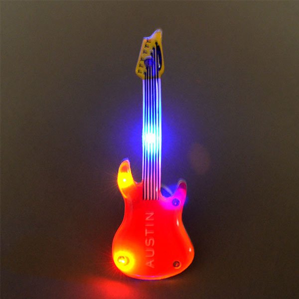 LED閃爍吉他造型胸章_3