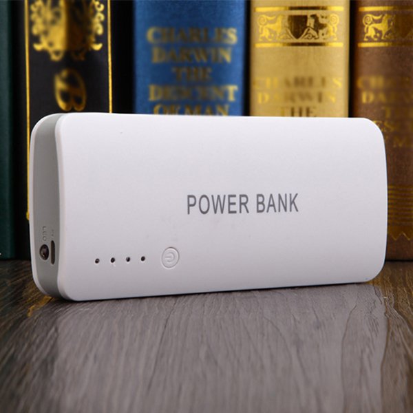 3USB孔行動電源_4